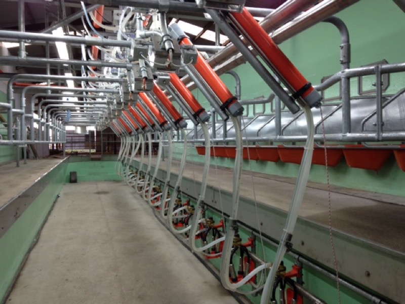 Used parlour equipment